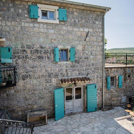 Villa Toscana With A Pool ティヴァト エクステリア 写真