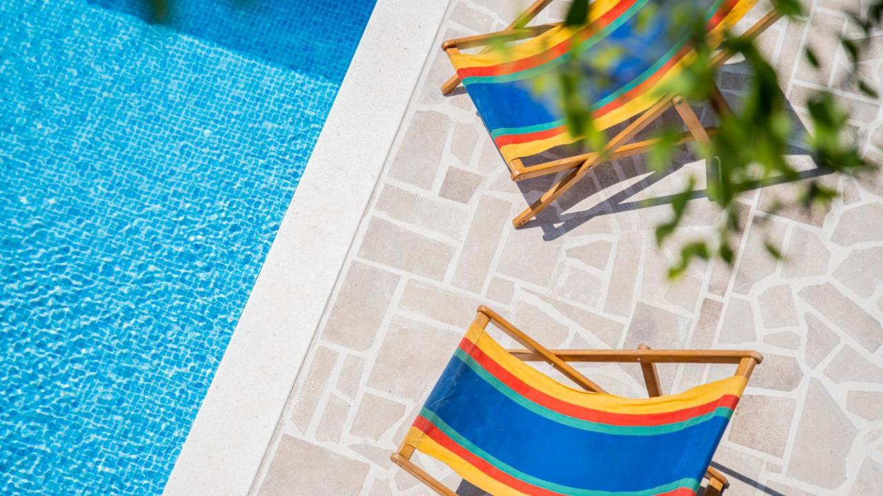 Villa Toscana With A Pool ティヴァト エクステリア 写真