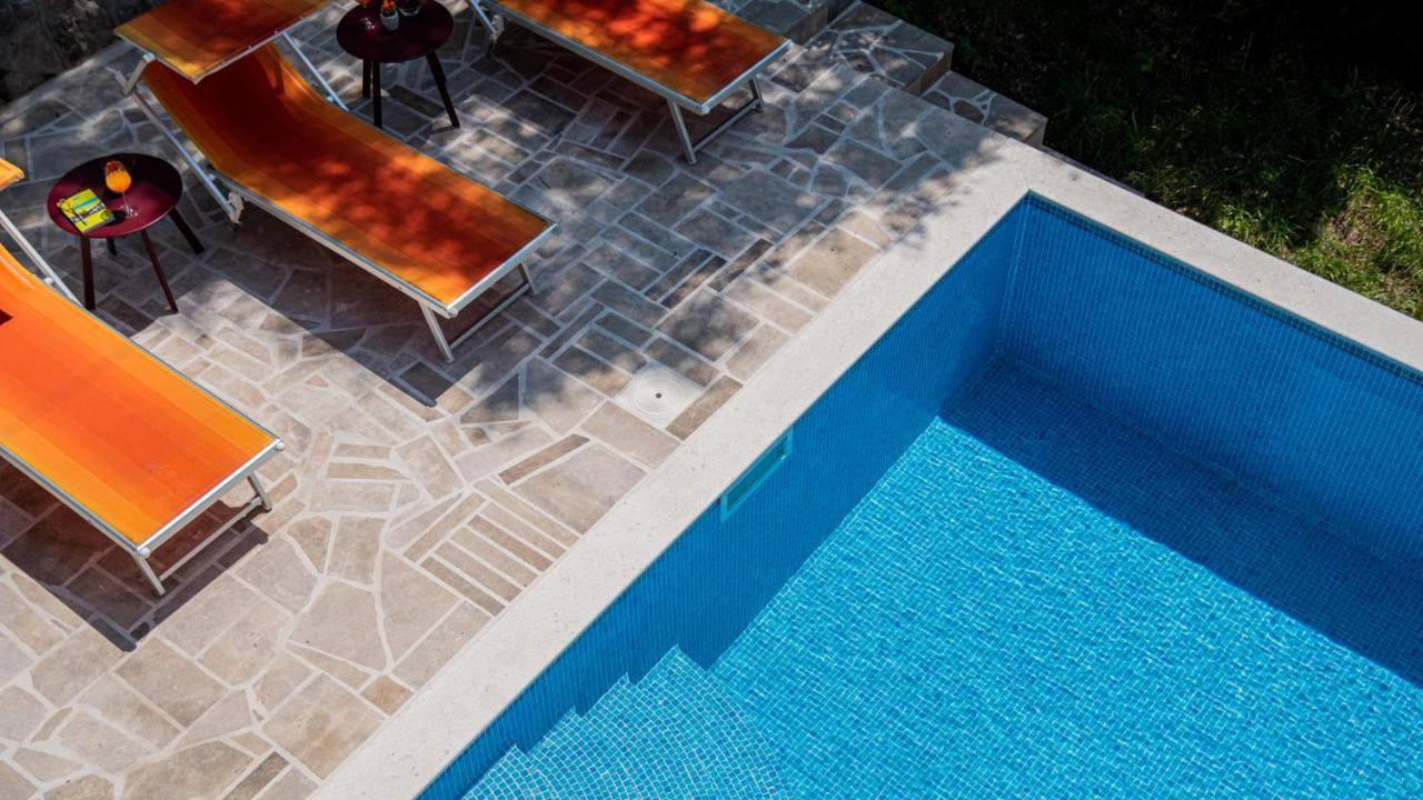 Villa Toscana With A Pool ティヴァト エクステリア 写真